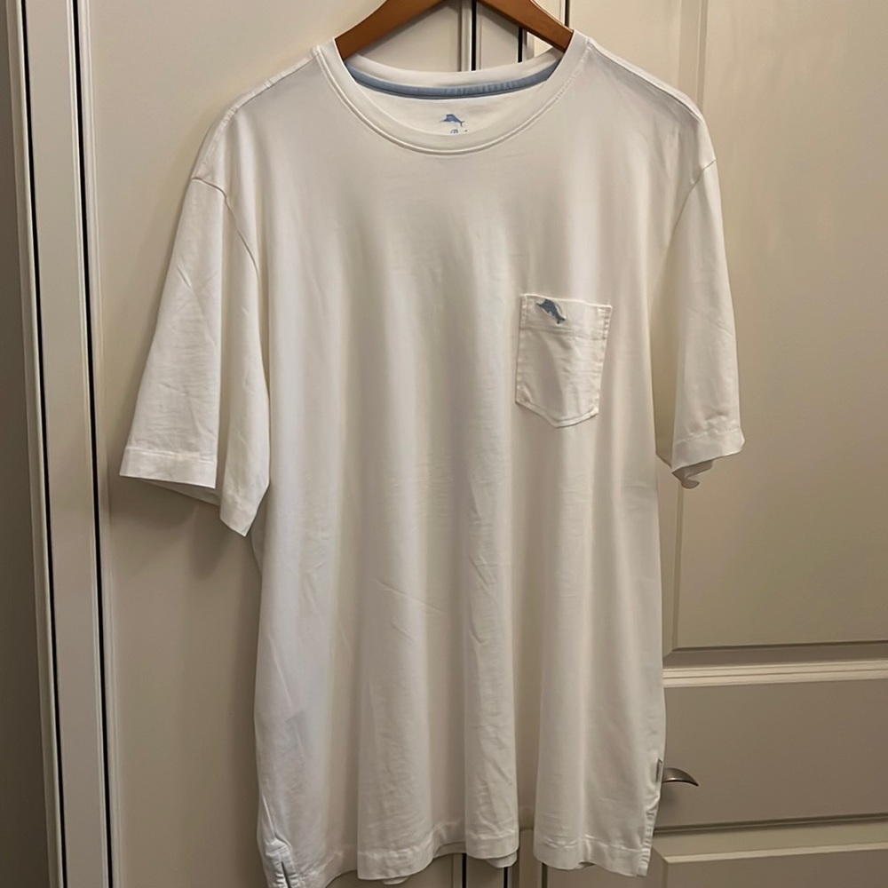 Tommy bahama t-shirt